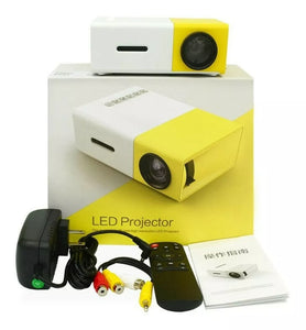 Mini Proyector LED 600 Lúmenes: Compacto, Potente y Versátil